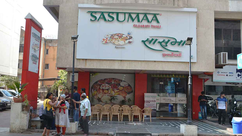 Sasumaa Gujarati Thali